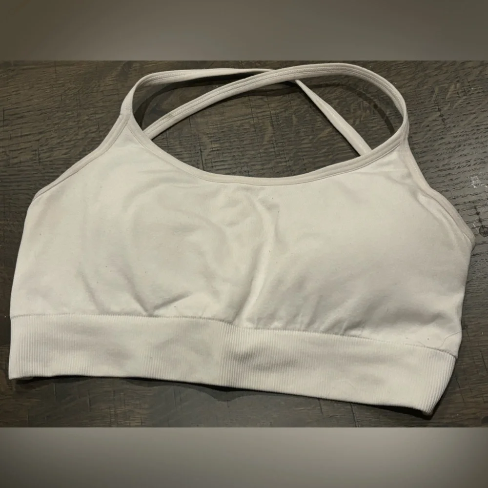 NVGTN white invincible sports bra size extra small - Picture 3 of 5
